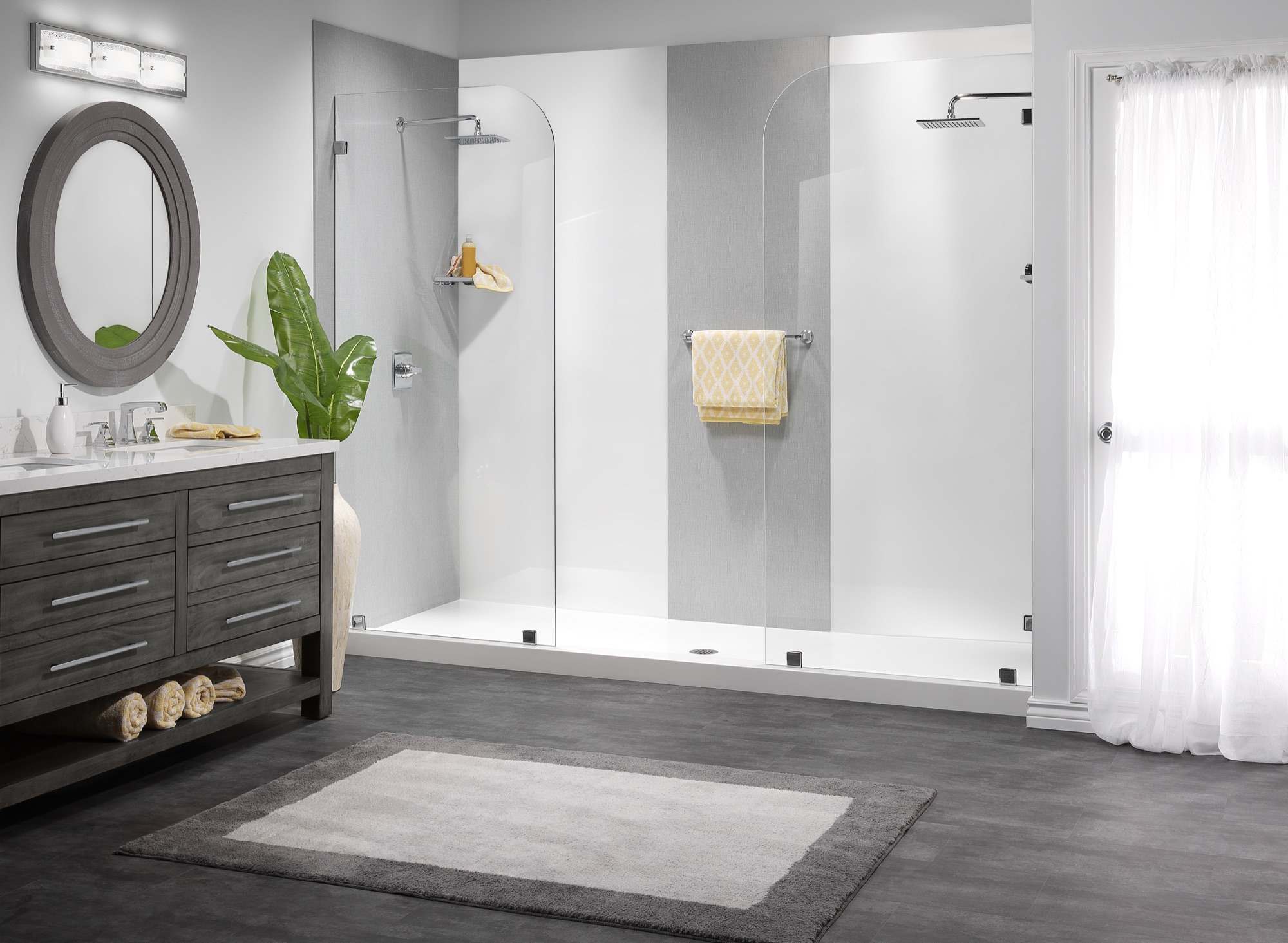Bath & shower — Grand Junction